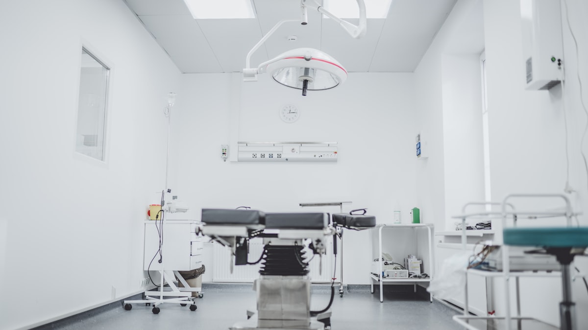 Jak zdać PES z ortopedii i traumatologii narządu ruchu — przewodnik 2026